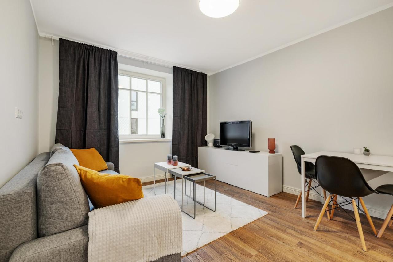 Charming 1Br In Superb Location, Free Parking & Wi-Fi Daire Tallinn Dış mekan fotoğraf